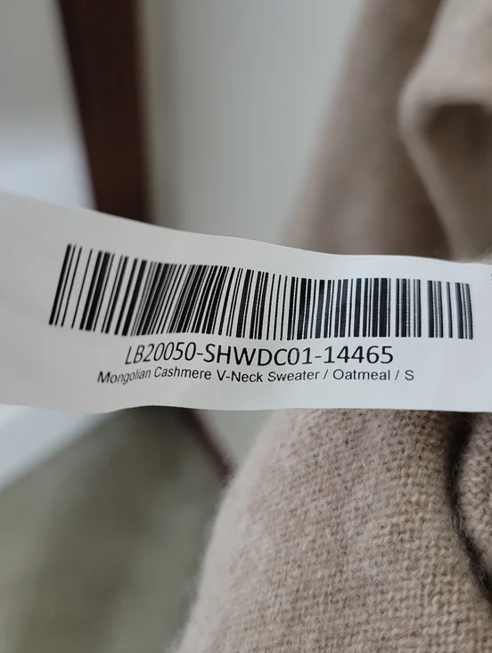 Quince Women's Mongolian 100% Cashmere V Neck Sweater Tan Oatmeal, Size S - Picture 5 of 5